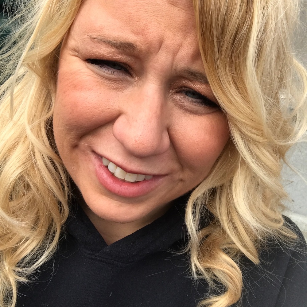 Meet your Posher, Liz